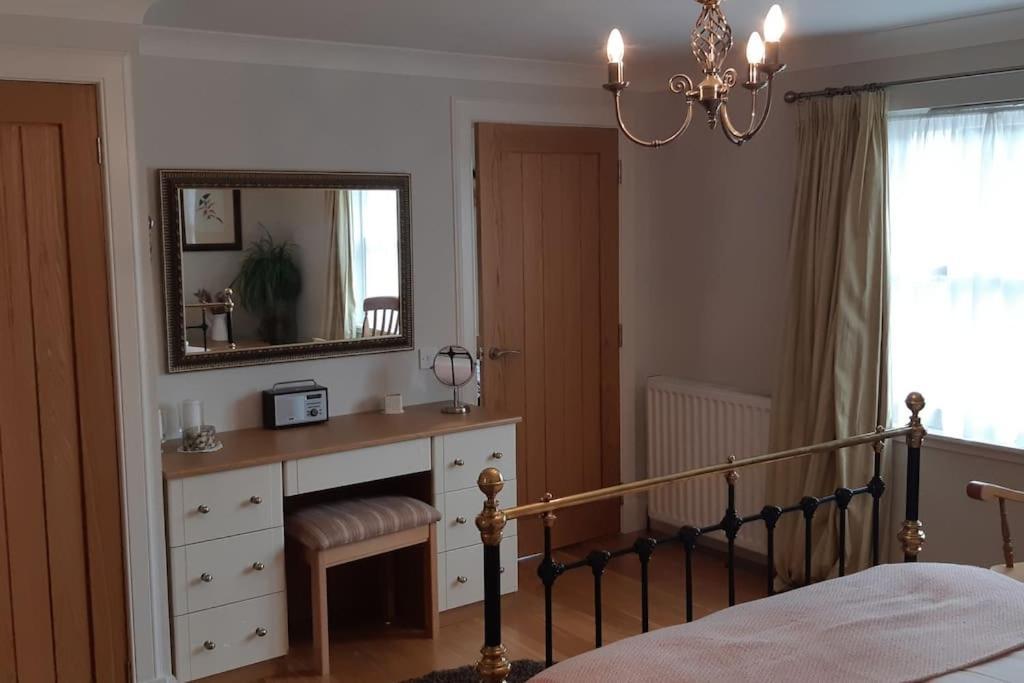 Вілла Pinewood Cotage - Country Walks And Relaxation Blairgowrie and Rattray Екстер'єр фото